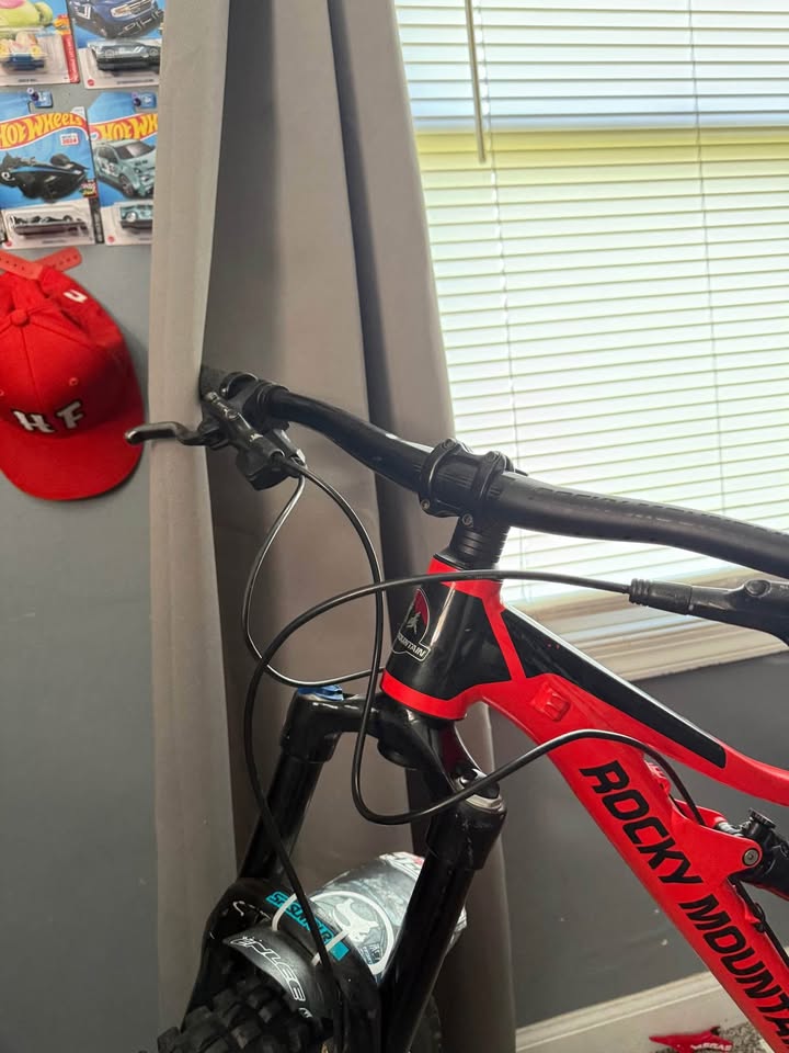 Rocky Mountain reaper mountain bike 24”