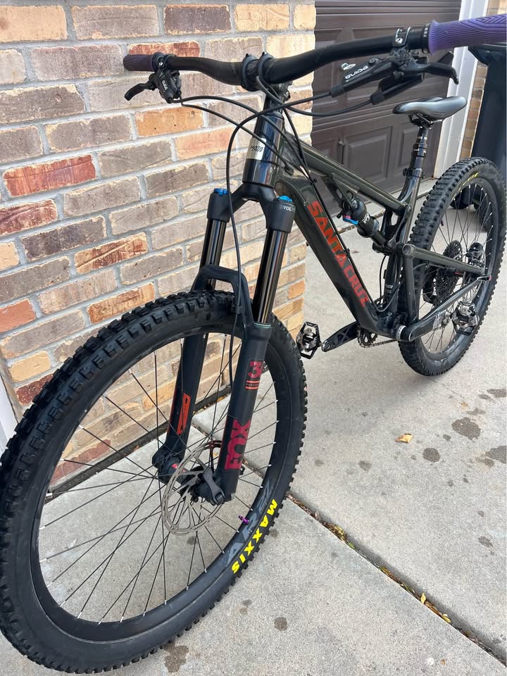 Santa Cruz Full Suspension MTN Bike 27.5 L
