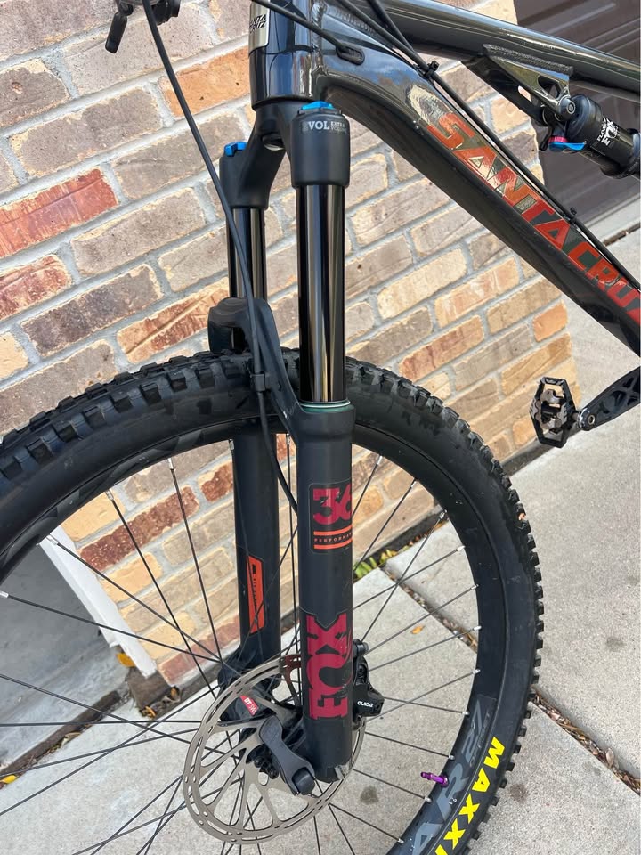 Santa Cruz Full Suspension MTN Bike 27.5 L