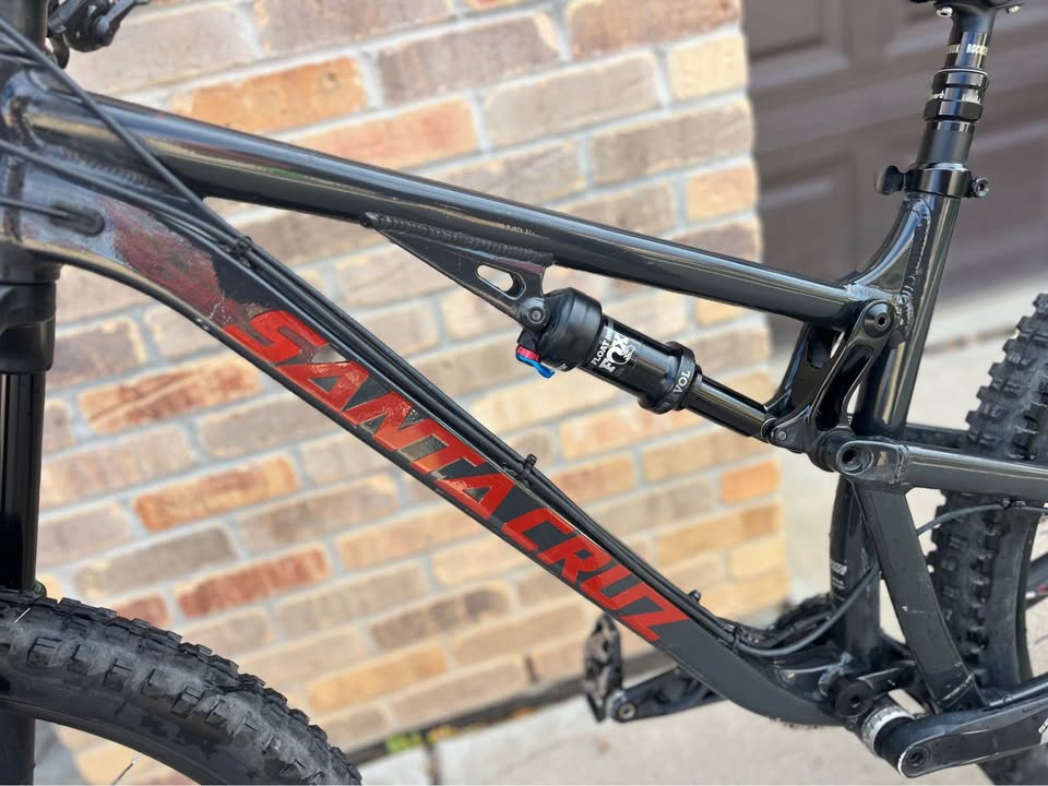 Santa Cruz Full Suspension MTN Bike 27.5 L