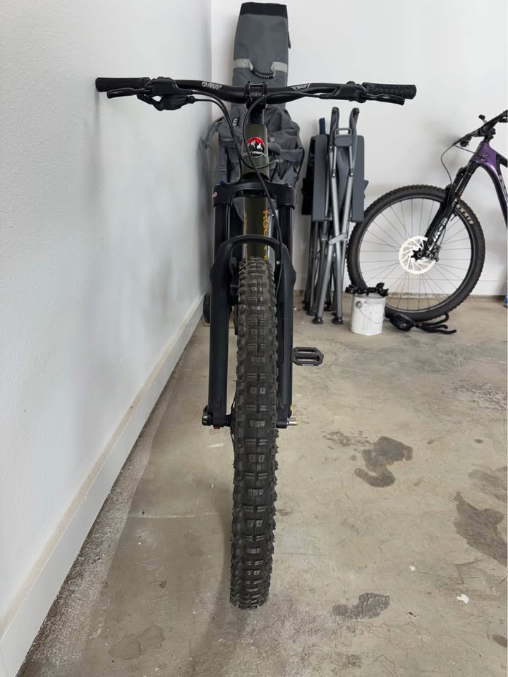 Rocky Mountain 24’ Reaper Mountain Bike