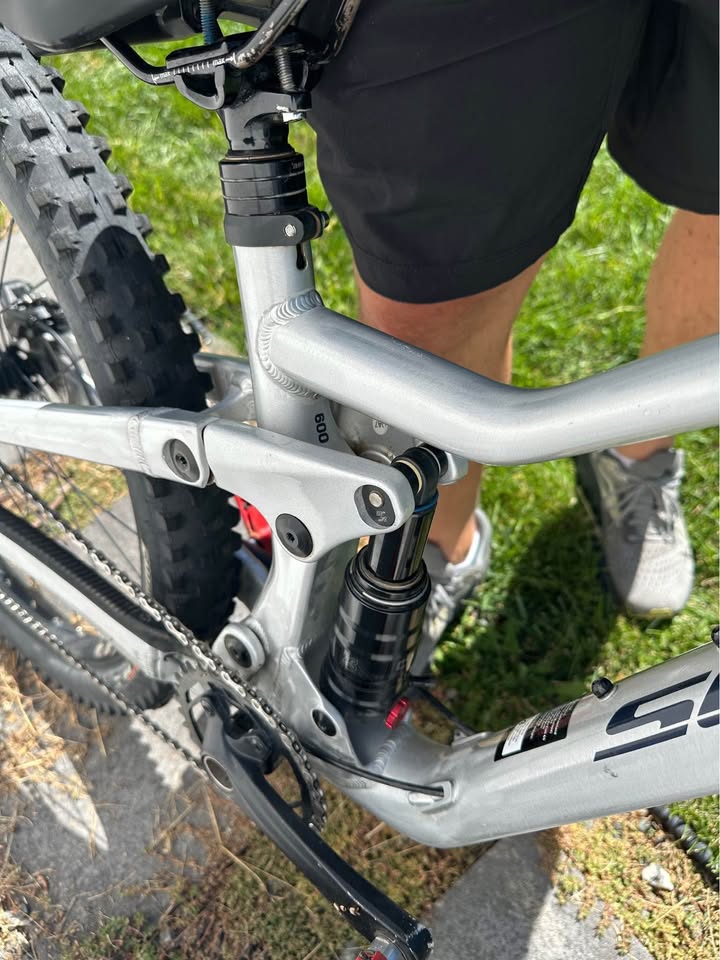 2022 Scott Ransom 600 26” Full Suspension Mountain Bike