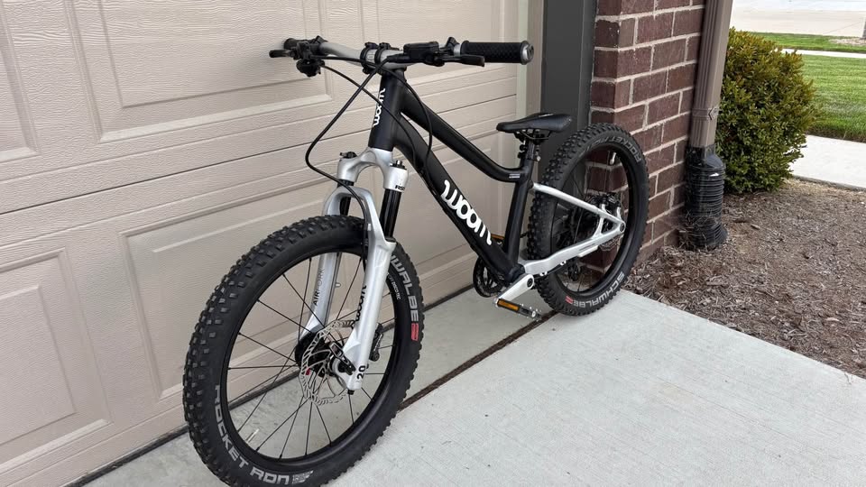 Woom OFF AIR 4 Kid’s Mountain Bike (20 inch)