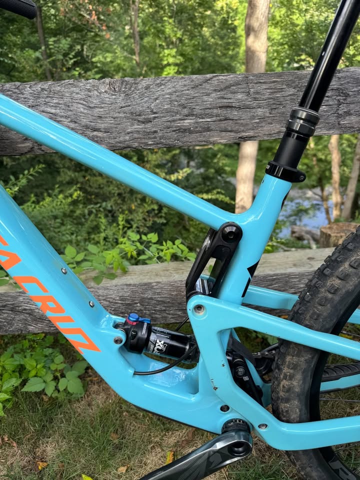 2022 Santa Cruz Tallboy C, S build size medium