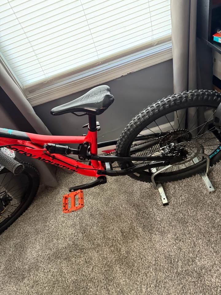 Rocky Mountain reaper mountain bike 24”