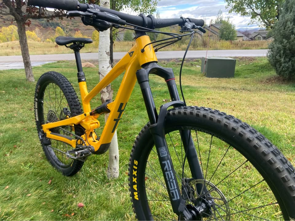 2024 YT Jeffsy Primus 26”