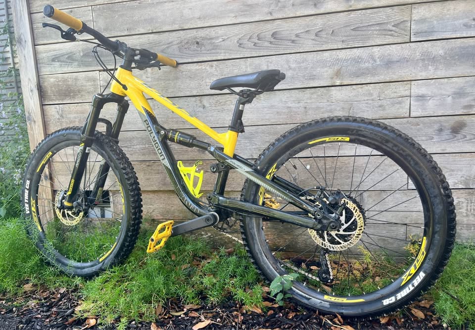 Polygon Siskiu D24 24” Full Suspension Kids