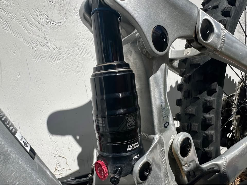 2022 Scott Ransom 600 26” Full Suspension Mountain Bike