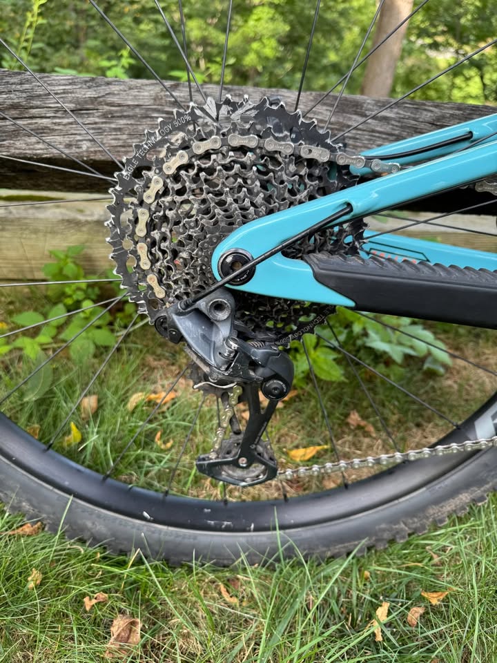 2022 Santa Cruz Tallboy C, S build size medium