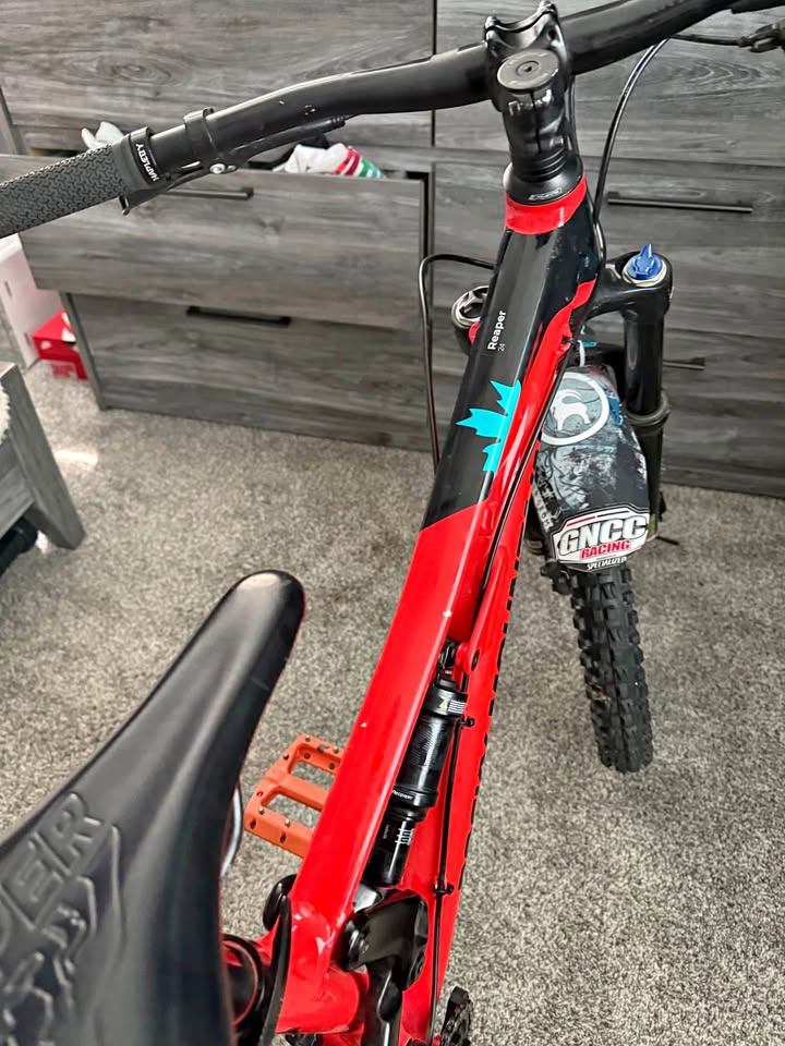 Rocky Mountain reaper mountain bike 24”